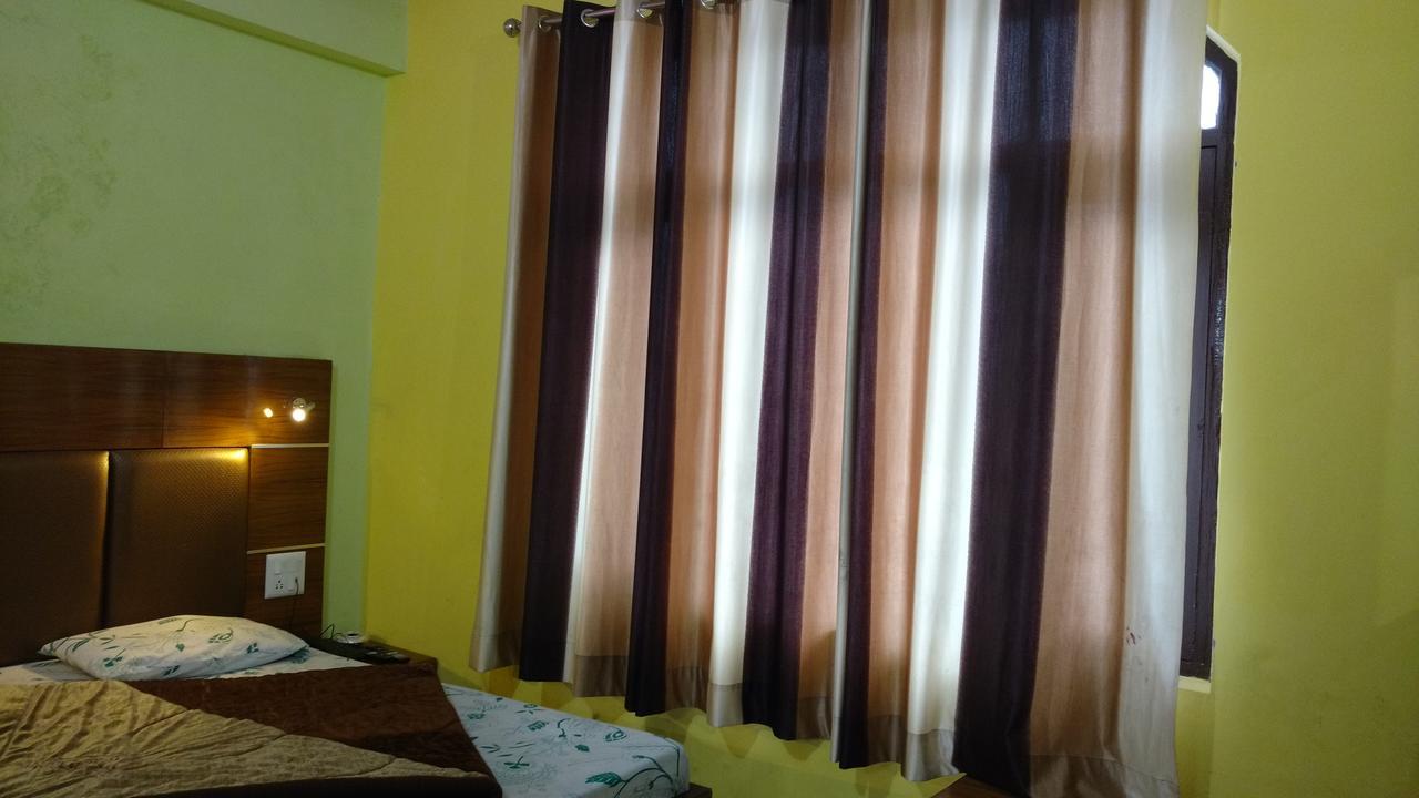 Hotel Brahma Kamal Joshimath Luaran gambar